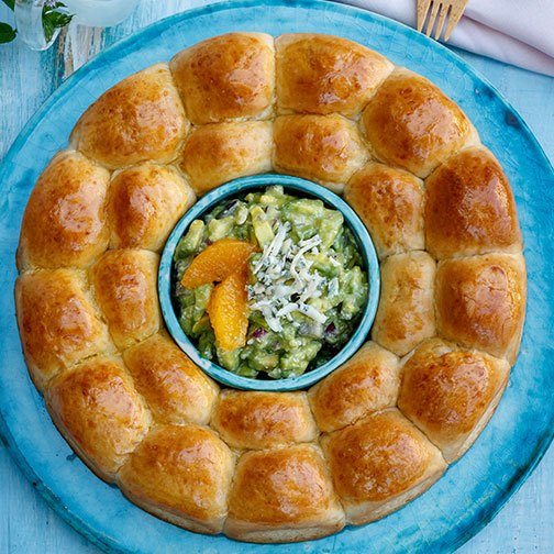 Easter Bread Buns Wreath Recipe | Gourmet Food World